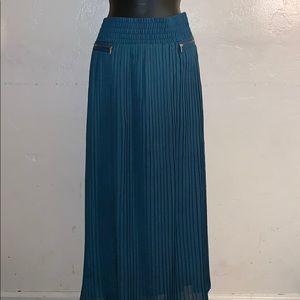 Adorable Pleated Maxi Skirt